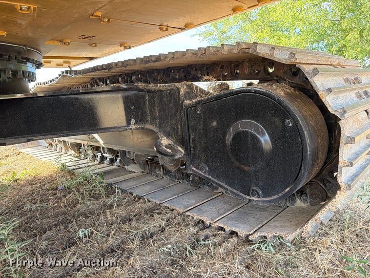 image for item FN3516 2022 Caterpillar 323 excavator