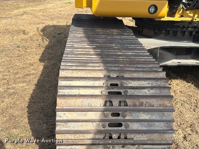 image for item FN3516 2022 Caterpillar 323 excavator