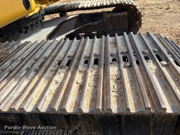 image for item FN3516 2022 Caterpillar 323 excavator