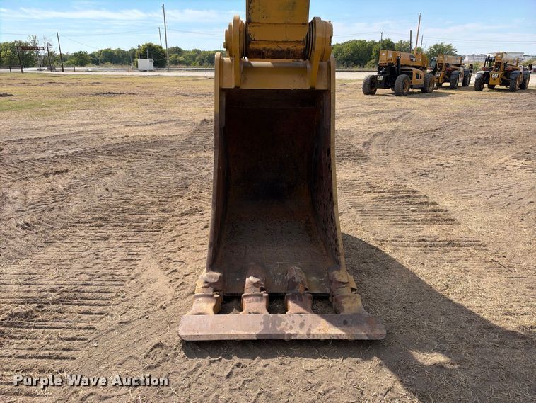 image for item FN3517 2018 Caterpillar 336FL excavator