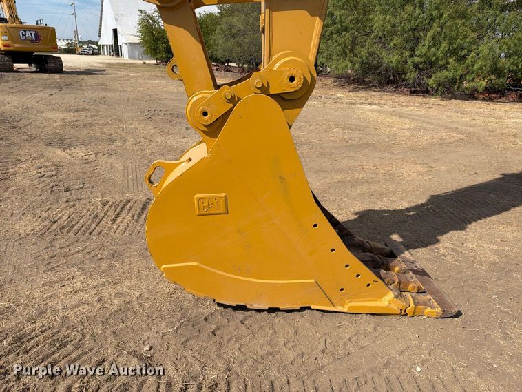 image for item FN3517 2018 Caterpillar 336FL excavator