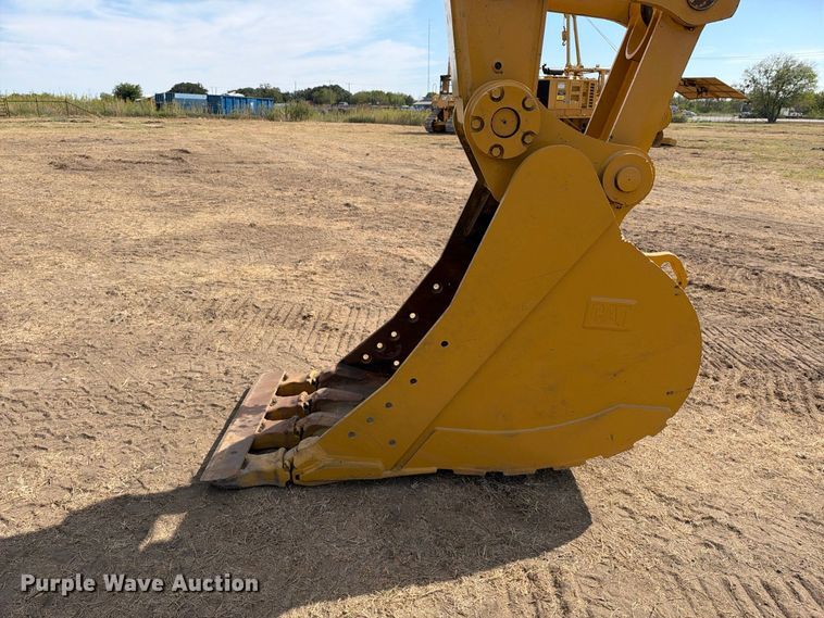 image for item FN3517 2018 Caterpillar 336FL excavator
