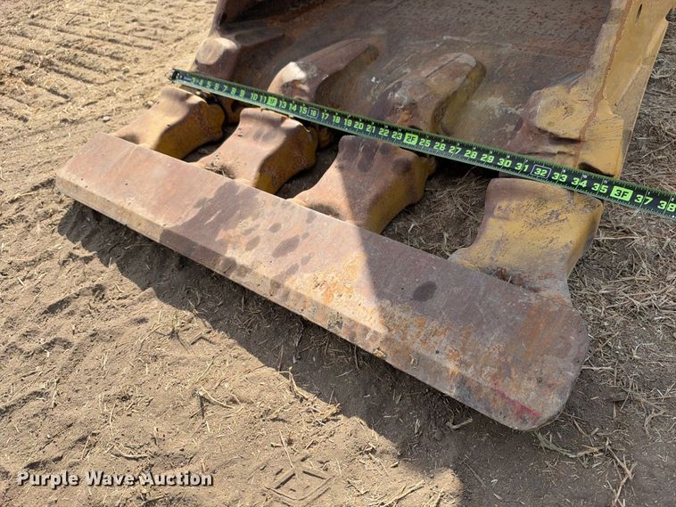 image for item FN3517 2018 Caterpillar 336FL excavator