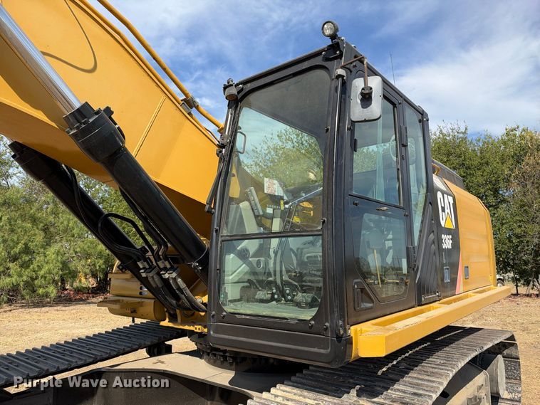 image for item FN3517 2018 Caterpillar 336FL excavator
