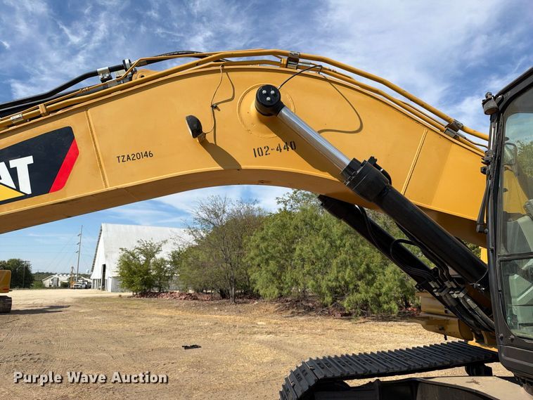 image for item FN3517 2018 Caterpillar 336FL excavator