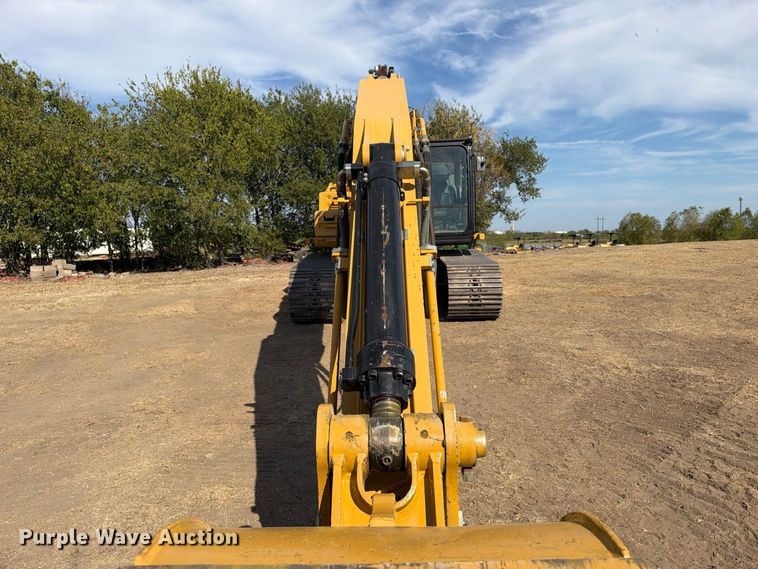 image for item FN3517 2018 Caterpillar 336FL excavator