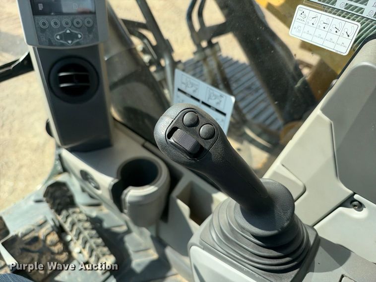 image for item FN3517 2018 Caterpillar 336FL excavator