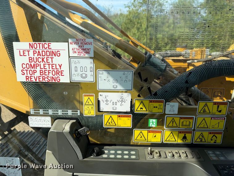 image for item FN3517 2018 Caterpillar 336FL excavator