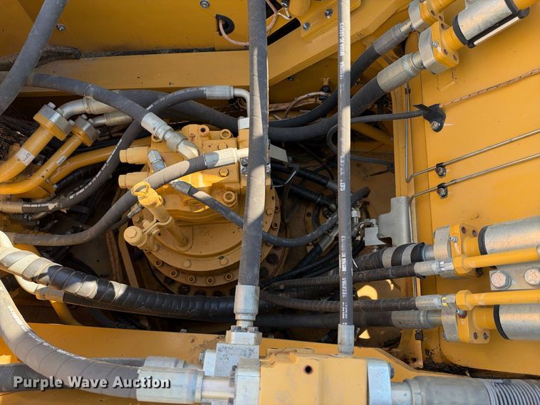 image for item FN3517 2018 Caterpillar 336FL excavator