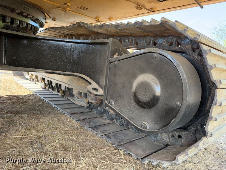 image for item FN3517 2018 Caterpillar 336FL excavator