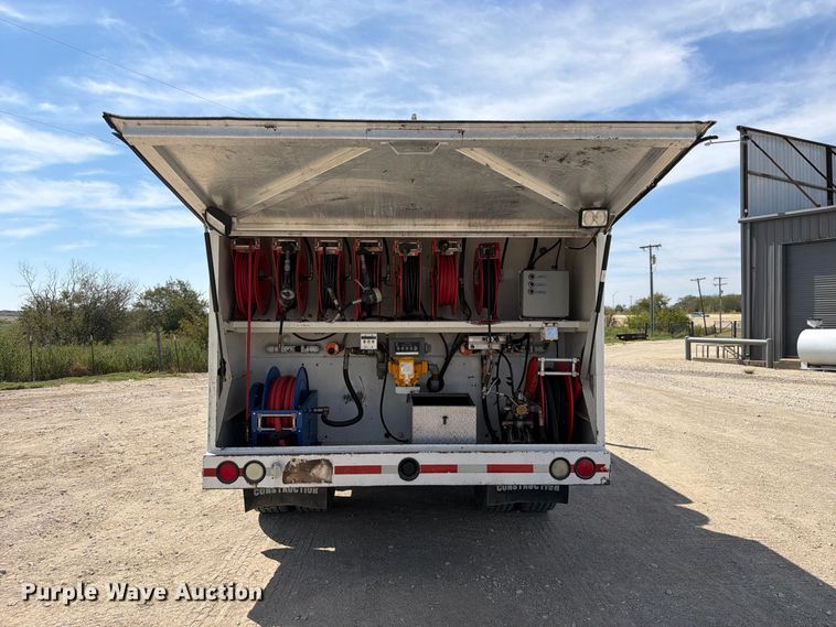 image for item FN3518 2005 Sterling L7500 Series fuel / lube truck