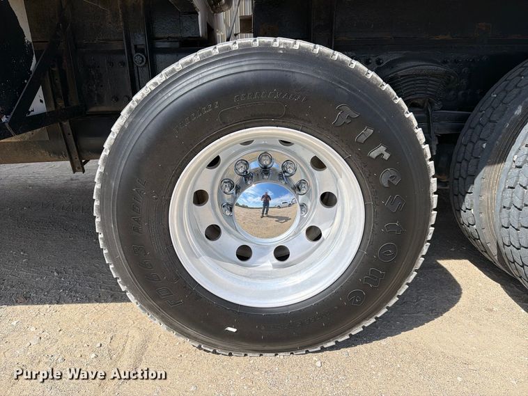 image for item FN3518 2005 Sterling L7500 Series fuel / lube truck