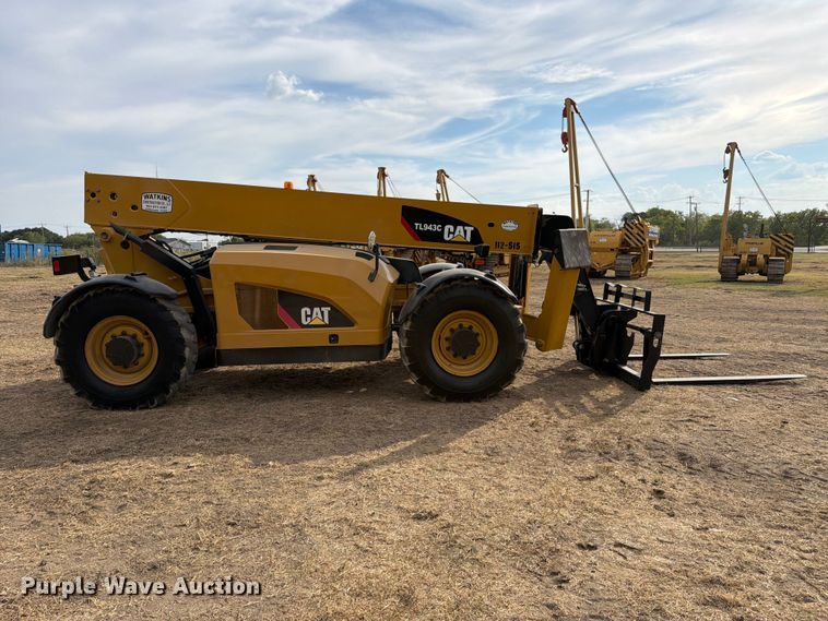 image for item FN3520 2014 Caterpillar TL943C telehandler