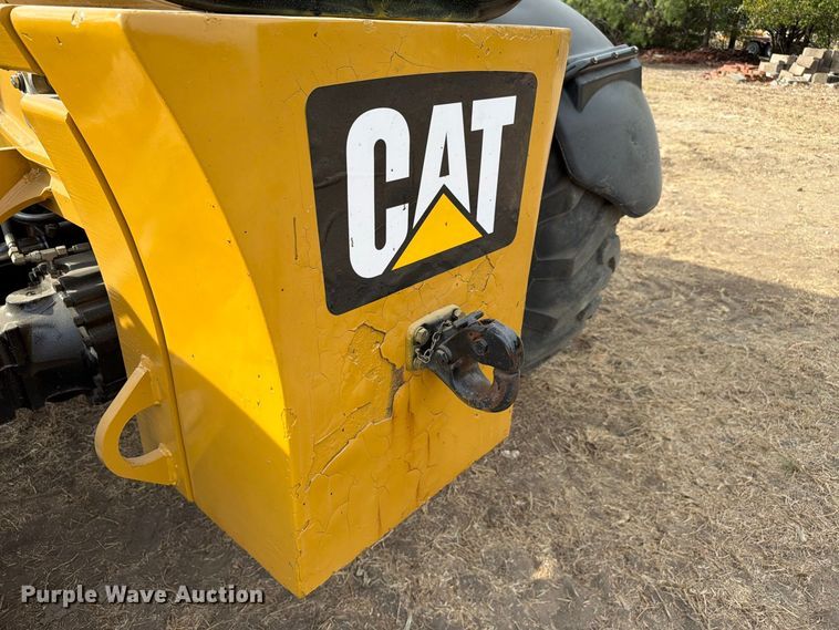 image for item FN3520 2014 Caterpillar TL943C telehandler