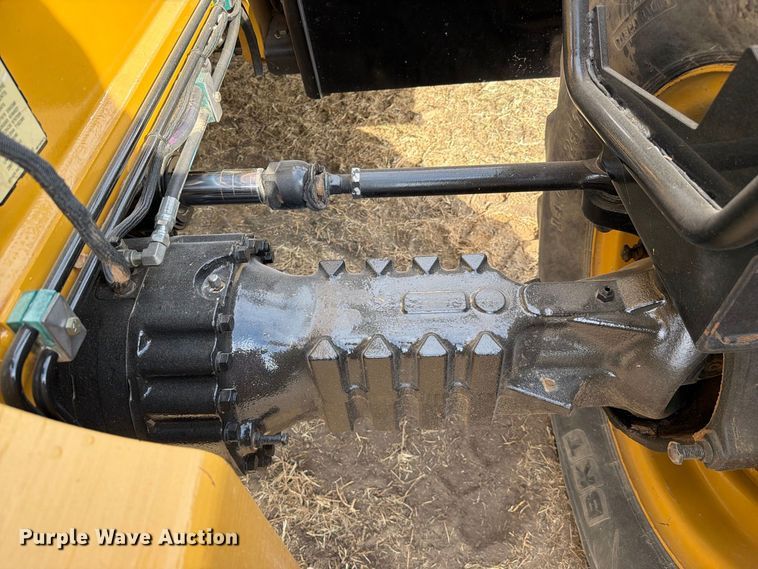 image for item FN3520 2014 Caterpillar TL943C telehandler