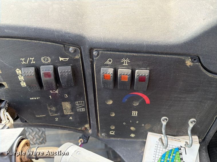 image for item FN3520 2014 Caterpillar TL943C telehandler