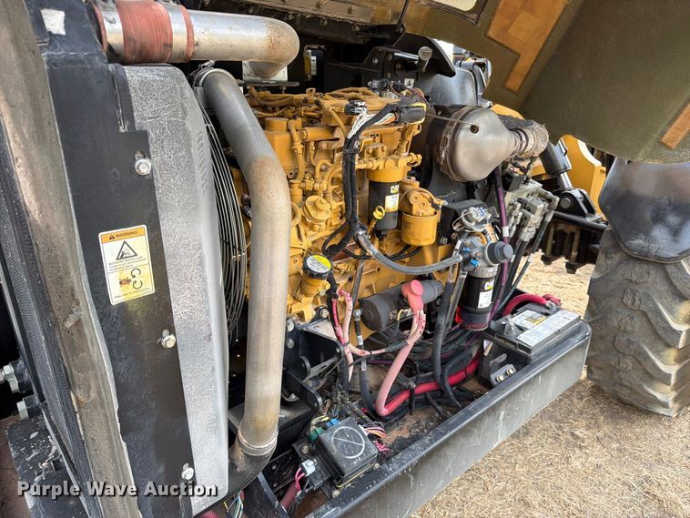 image for item FN3520 2014 Caterpillar TL943C telehandler