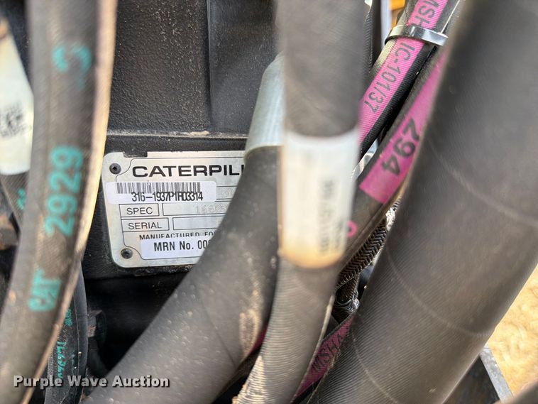 image for item FN3520 2014 Caterpillar TL943C telehandler