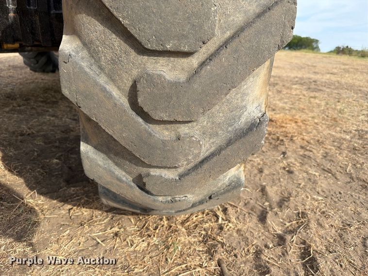image for item FN3520 2014 Caterpillar TL943C telehandler