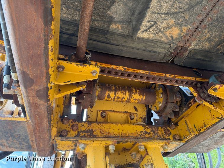 image for item FN3522 2013 Wolfe Man 8000 bucket wheel trencher