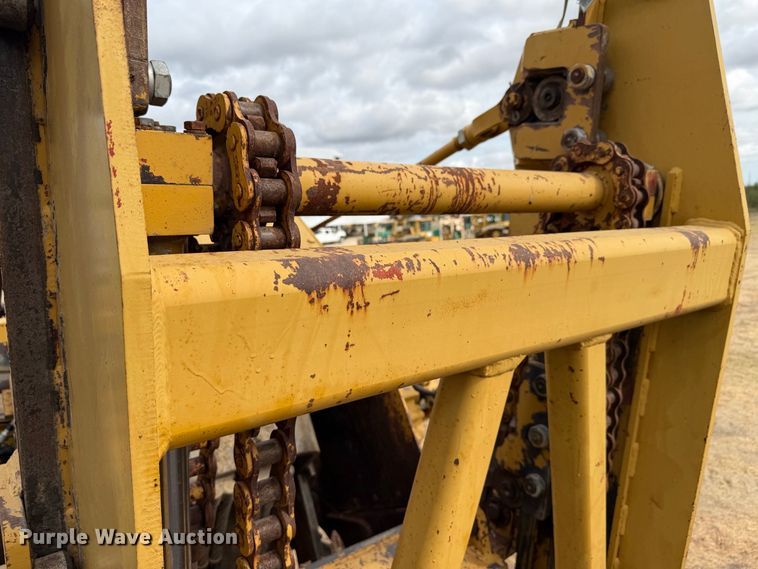image for item FN3522 2013 Wolfe Man 8000 bucket wheel trencher