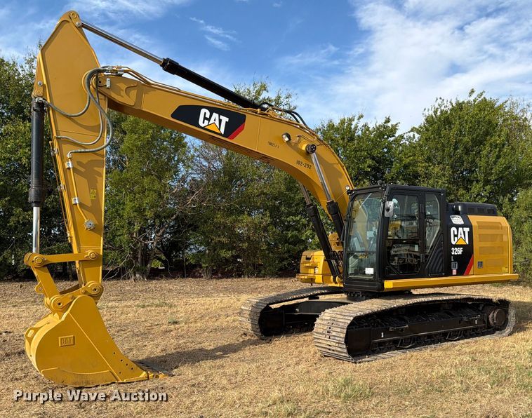 image for item FN3523 2019 Caterpillar 326F L excavator