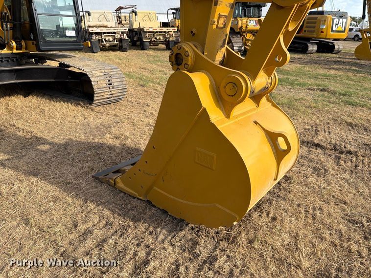 image for item FN3523 2019 Caterpillar 326F L excavator