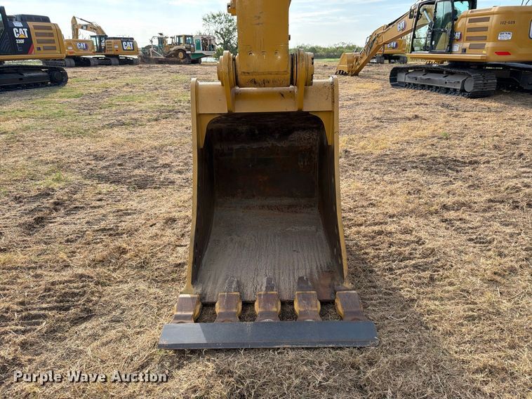 image for item FN3523 2019 Caterpillar 326F L excavator