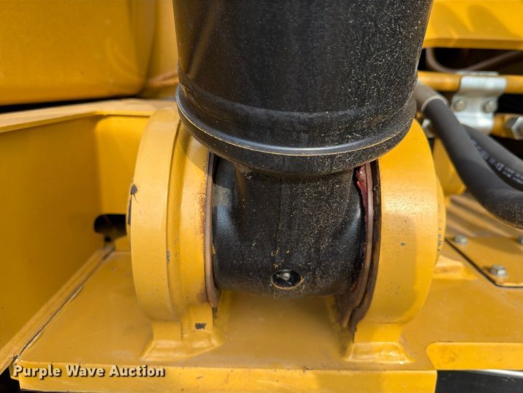 image for item FN3523 2019 Caterpillar 326F L excavator