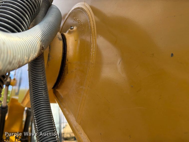 image for item FN3523 2019 Caterpillar 326F L excavator