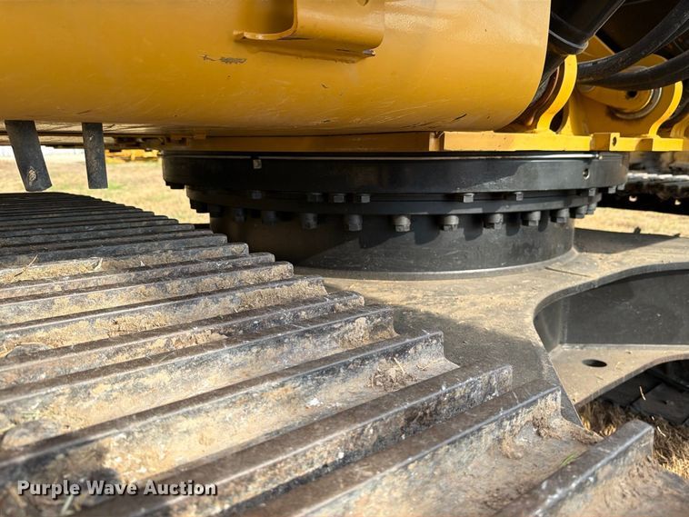 image for item FN3523 2019 Caterpillar 326F L excavator