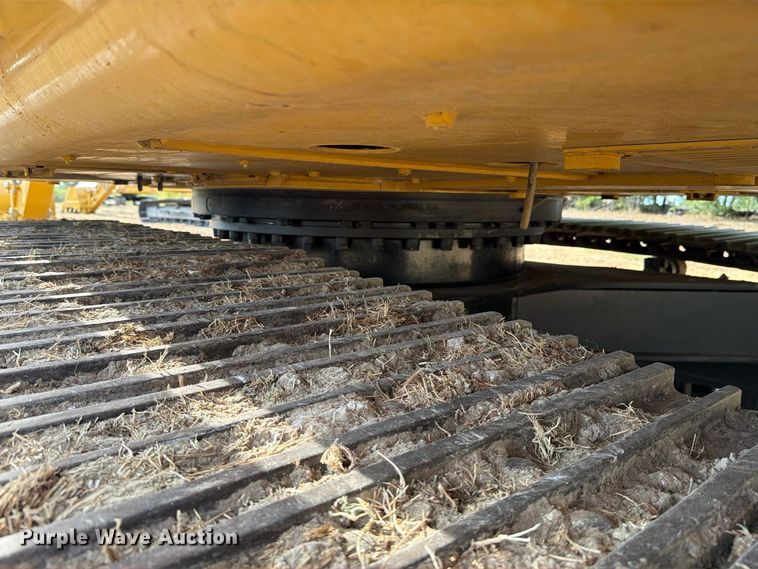 image for item FN3523 2019 Caterpillar 326F L excavator