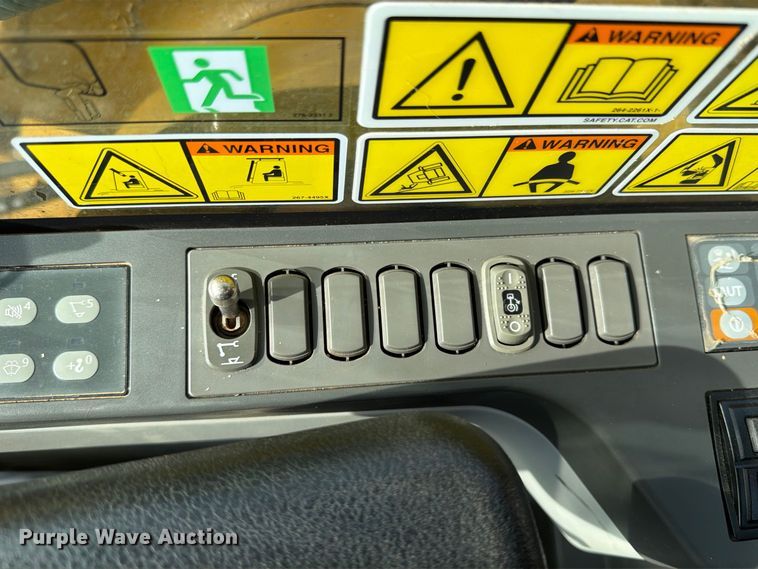 image for item FN3523 2019 Caterpillar 326F L excavator