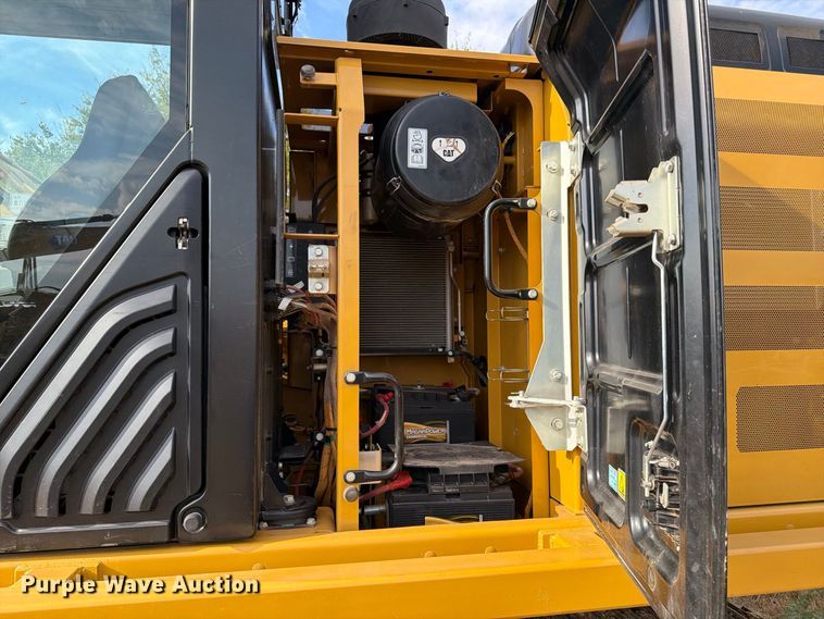 image for item FN3523 2019 Caterpillar 326F L excavator