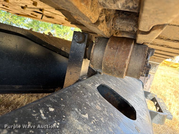 image for item FN3523 2019 Caterpillar 326F L excavator