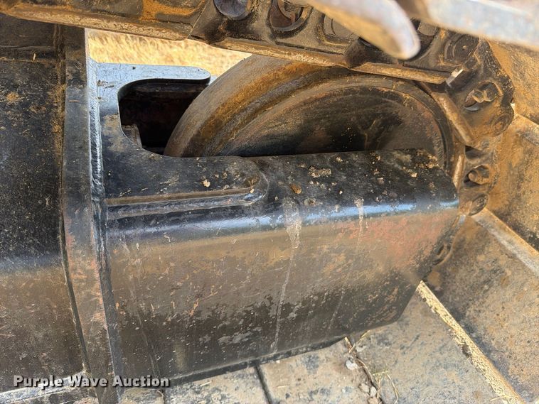 image for item FN3523 2019 Caterpillar 326F L excavator