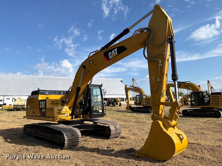 image for item FN3524 2019 Caterpillar 326F L excavator