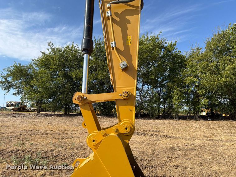image for item FN3524 2019 Caterpillar 326F L excavator