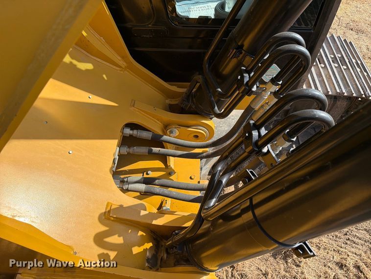 image for item FN3524 2019 Caterpillar 326F L excavator