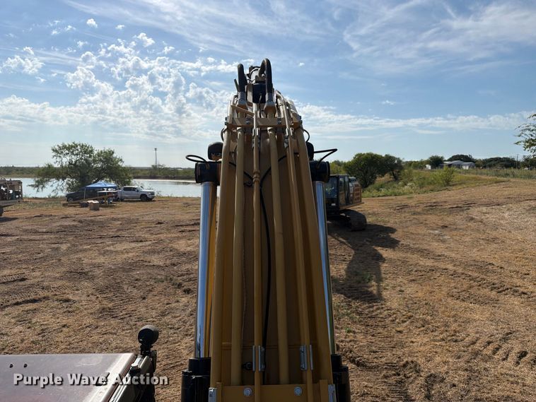 image for item FN3524 2019 Caterpillar 326F L excavator