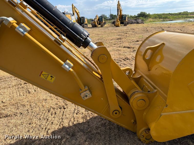 image for item FN3524 2019 Caterpillar 326F L excavator