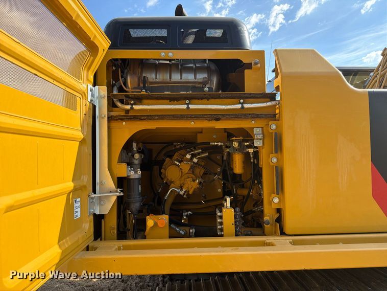 image for item FN3524 2019 Caterpillar 326F L excavator