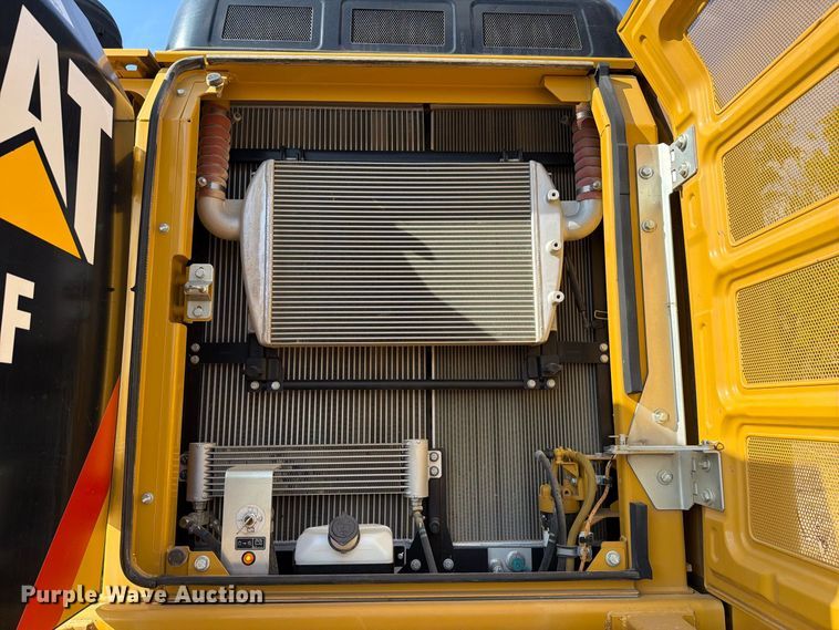 image for item FN3524 2019 Caterpillar 326F L excavator