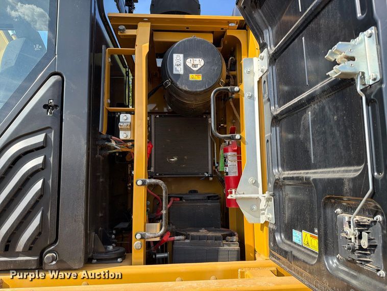 image for item FN3524 2019 Caterpillar 326F L excavator