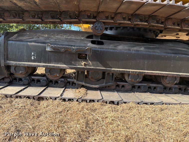 image for item FN3524 2019 Caterpillar 326F L excavator