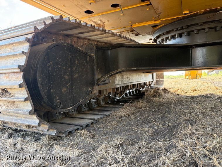 image for item FN3524 2019 Caterpillar 326F L excavator