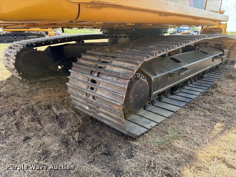 image for item FN3524 2019 Caterpillar 326F L excavator