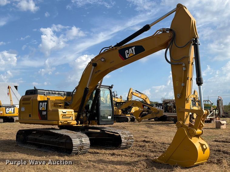 image for item FN3525 2019 Caterpillar 326F L excavator