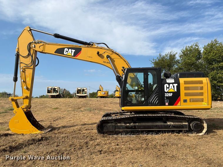 image for item FN3525 2019 Caterpillar 326F L excavator