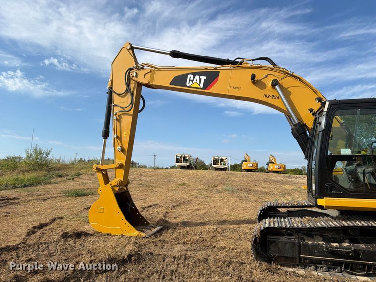 image for item FN3525 2019 Caterpillar 326F L excavator